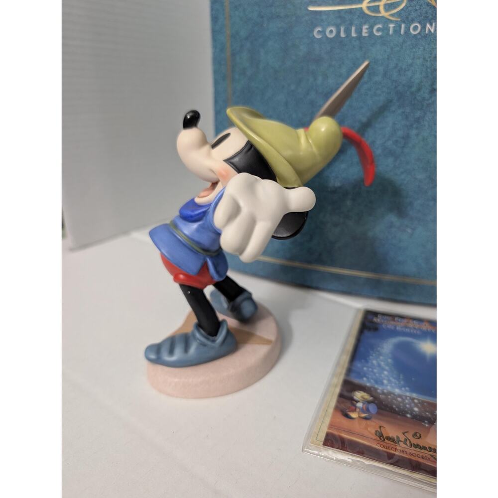1993 WDCC Members Only Mickey Brave Little Tailor Figure - Picture 4 of 9